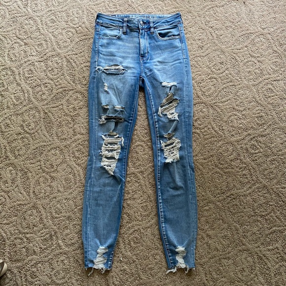 American Eagle distressed jeans - Size 2 R - Picture 6 of 9